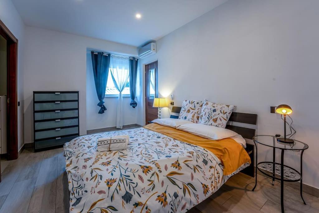 Appartamento Borgo Antico Paruzzaro Exterior foto