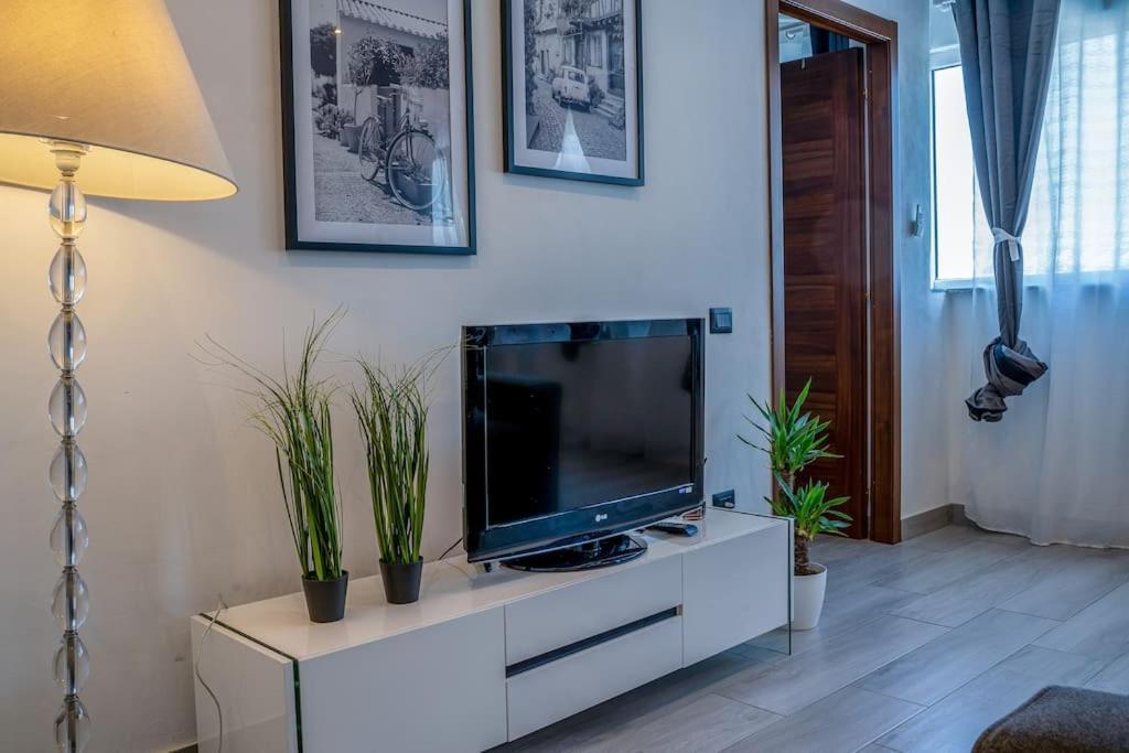Appartamento Borgo Antico Paruzzaro Exterior foto